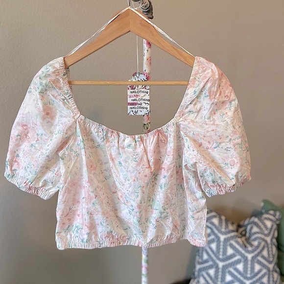 ❌SOLD❌ Spring Florals Cotton Puff-sleeved Top XL - Picture 7 of 7